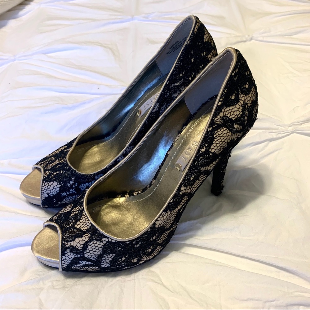 Nine West Black Lace Pumps Size 6.5